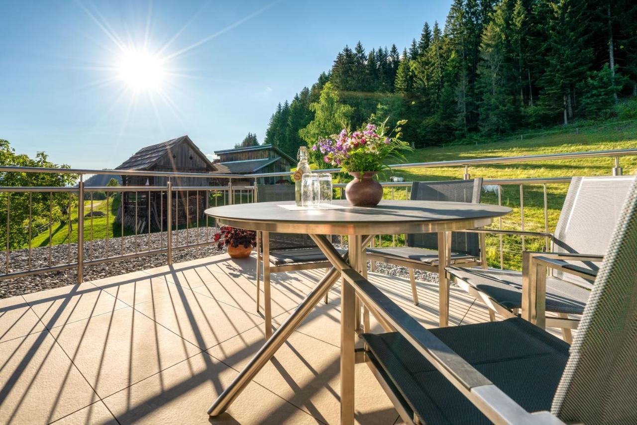 Hauserhof Am Goldberg เดลลัค ภายนอก รูปภาพ