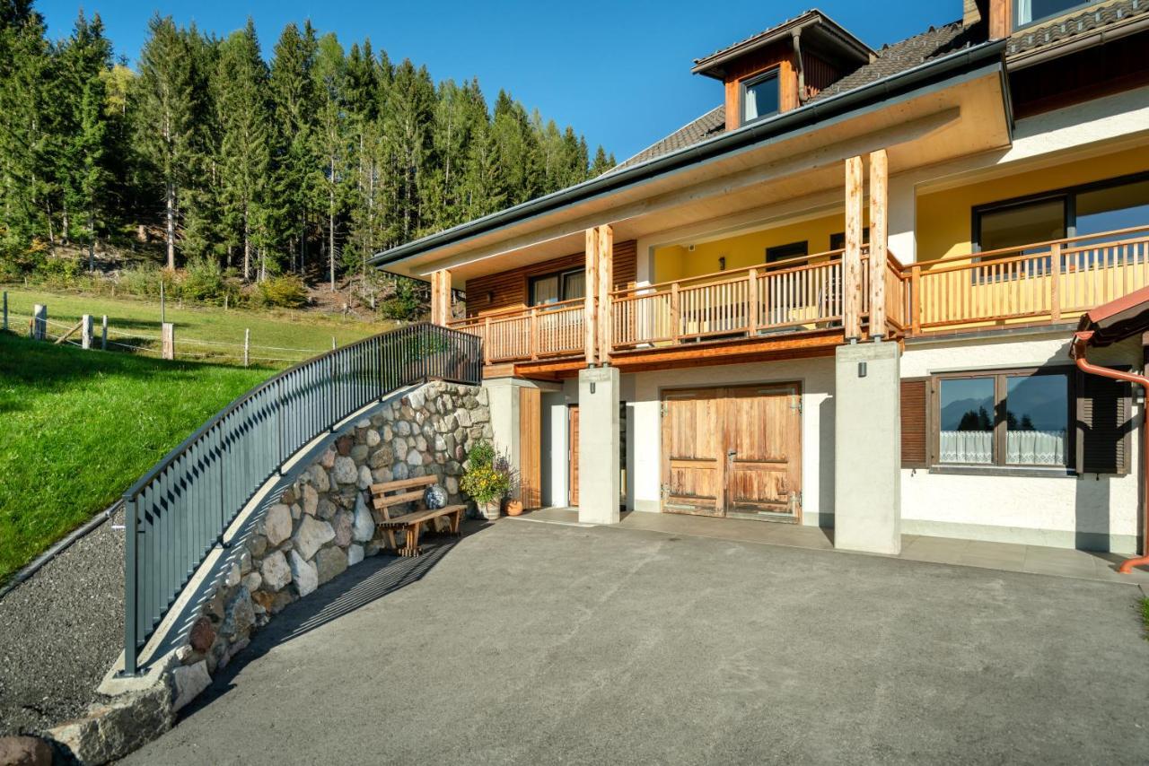 Hauserhof Am Goldberg เดลลัค ภายนอก รูปภาพ