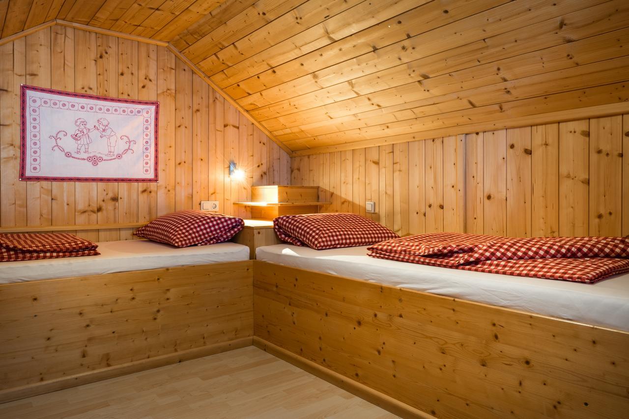Hauserhof Am Goldberg เดลลัค ภายนอก รูปภาพ